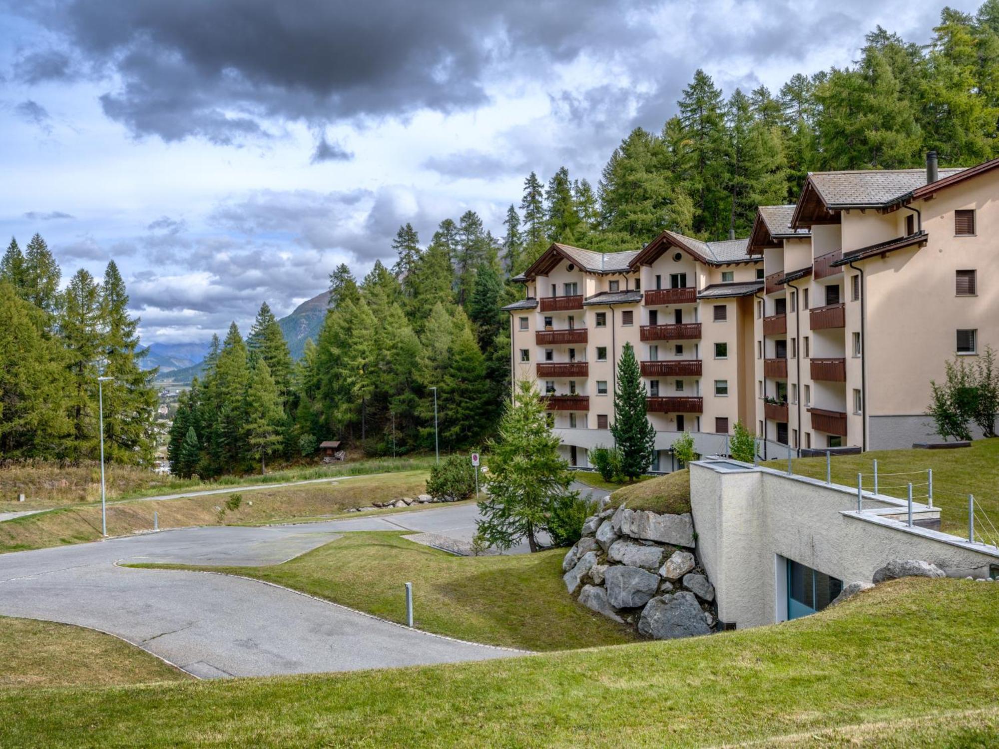 Luxury Mountain Apartment With Private Sauna And Underground Parking サンモリッツ エクステリア 写真